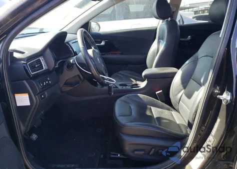 2018 Kia Niro Touring z USA, uszkodzony, nr VIN KNDCE3LC3J5132812